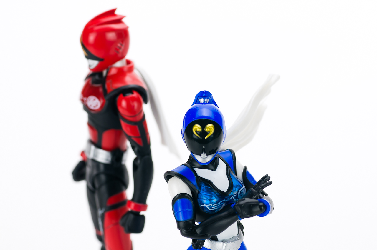 レビュー】 バンダイ S.H.Figuarts アキバブルー [非公認戦隊 アキバ