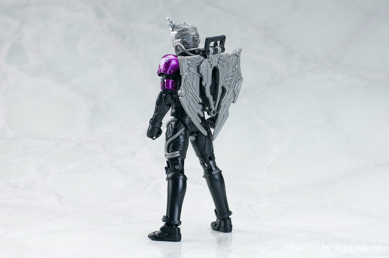 レビュー】 バンダイ タイヤ交換シリーズ 06 魔進チェイサー [仮面