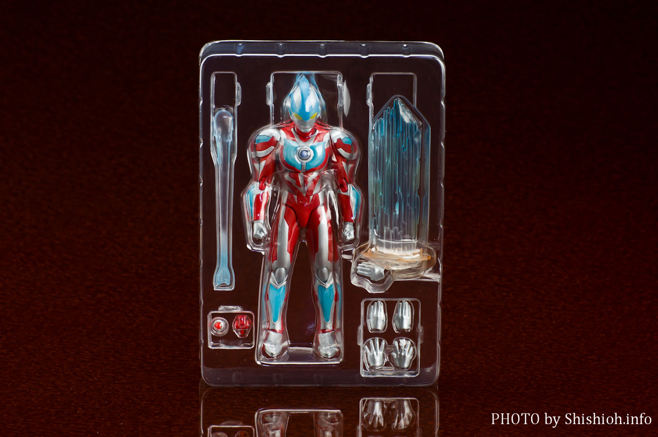 レビュー】 バンダイ ULTRA-ACTウルトラマンギンガ [ウルトラマンギンガ]