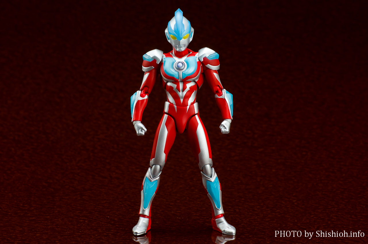 レビュー】 バンダイ ULTRA-ACTウルトラマンギンガ [ウルトラマンギンガ]