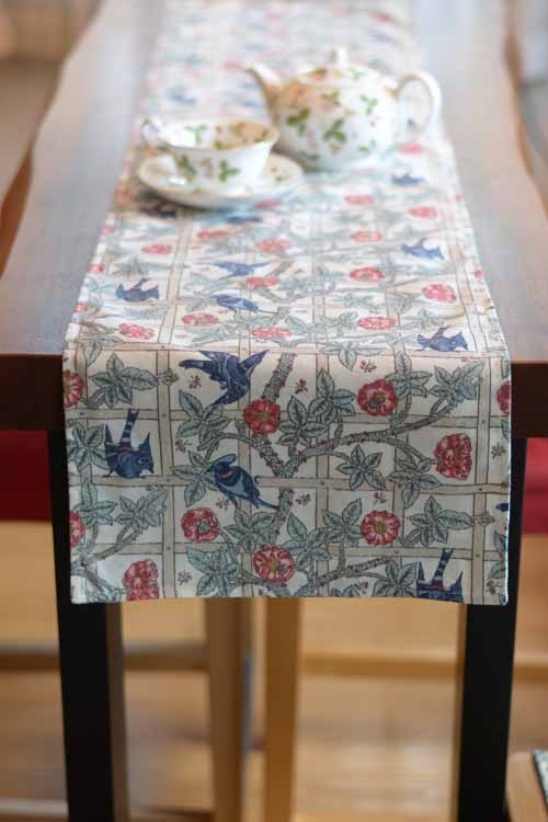 ウィリアム モリス テーブルランナー Trellis