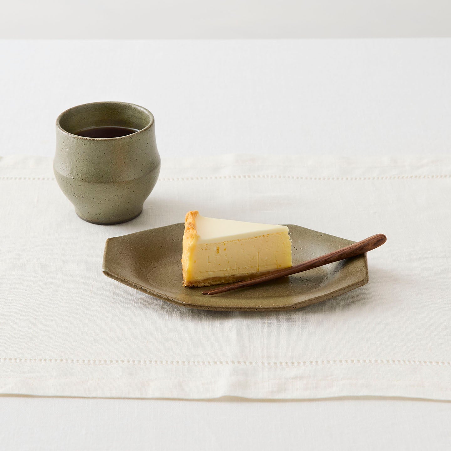 フじイまさよ 八角菓子皿(フじイまさよ) – 煎茶堂東京オンライン