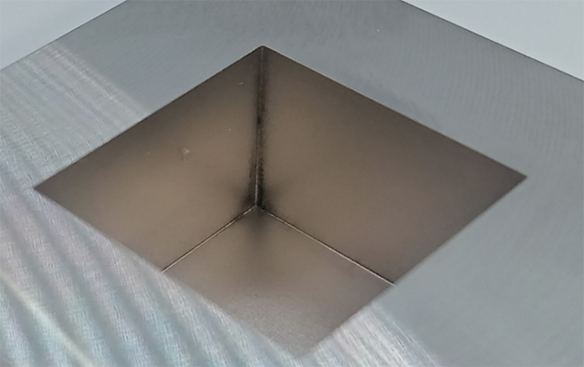 四角穴加工をご検討中の方必見！加工方法の基礎から業者を選ぶポイント