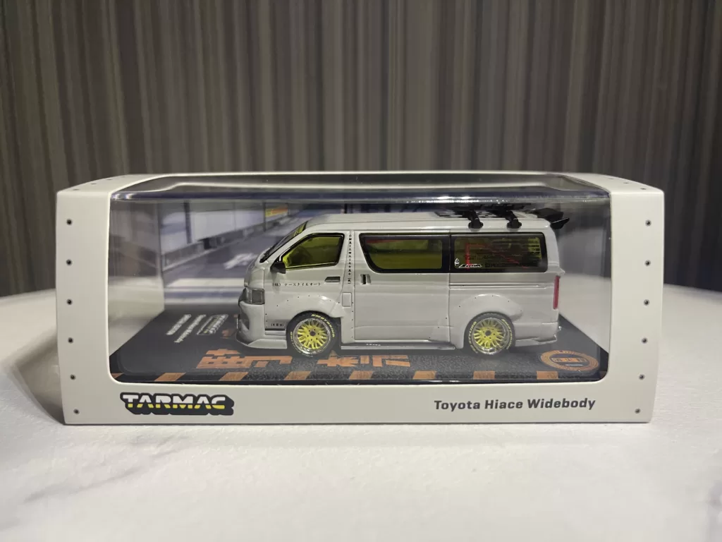 ターマックワークス 1/64スケール ハイエース ワイドボディ 東京