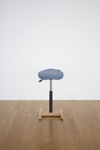 腰痛対策椅子 / バランス シナジー / made in 飛騨高山 / 43,900円