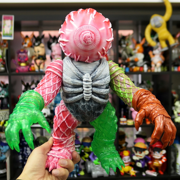 BlackBook Toyがカラフルな最新作「Beast and KONG “Crazy Mixed Parts