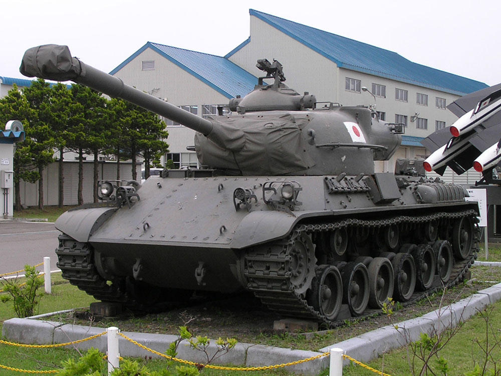 現存する61式戦車を見る