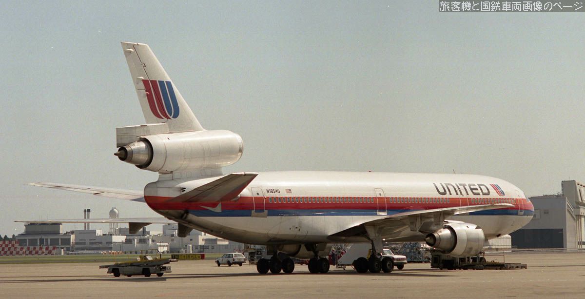 ユナイテッド航空 N1854U の写真です