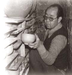 篆刻陶器の「天竜峡焼」本家窯元「三輪楽雅堂」は南信州（長野県飯田市