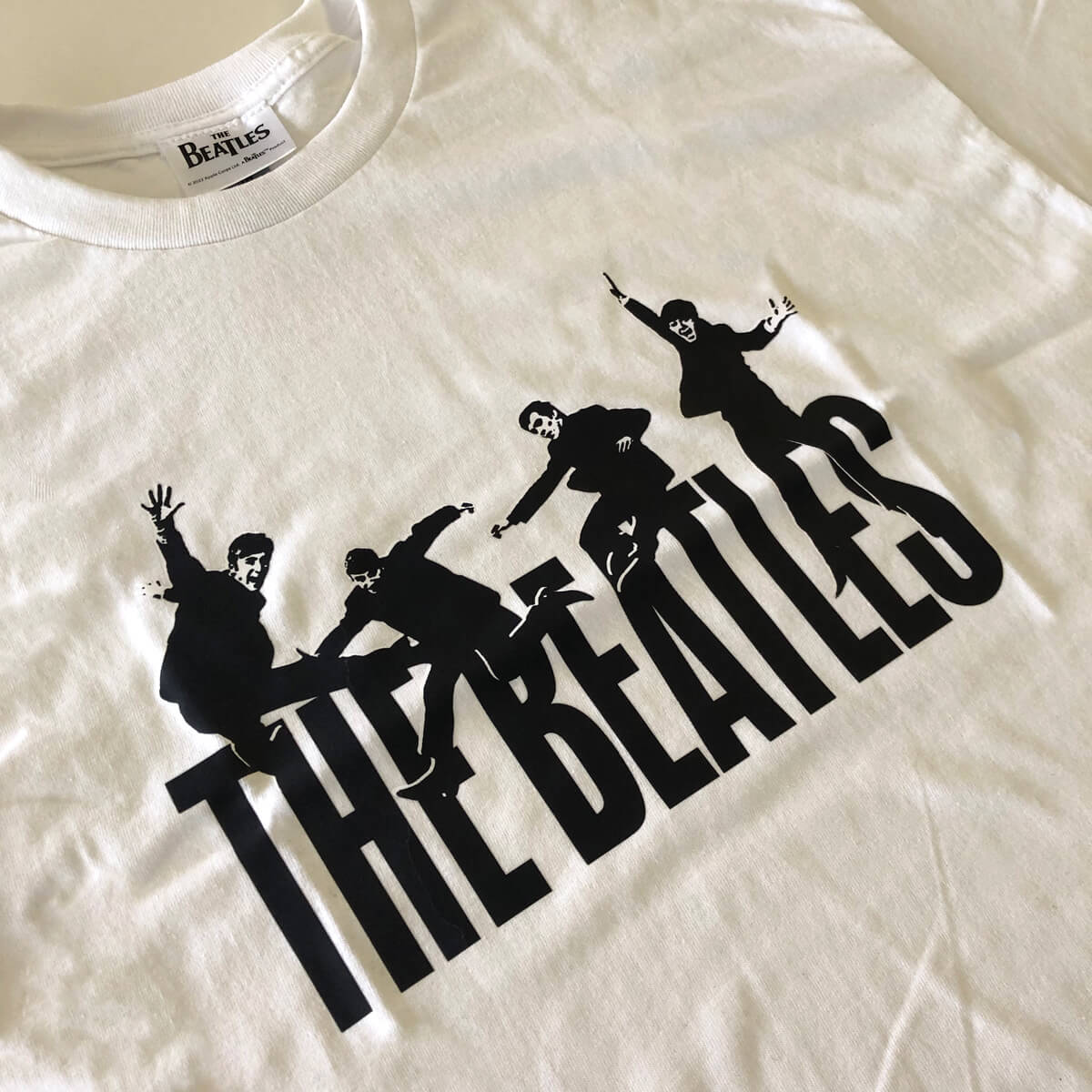 ビートルズ Tシャツ 「ジャンプ - 白」 BEATLES 公式 グッズ – FAB4