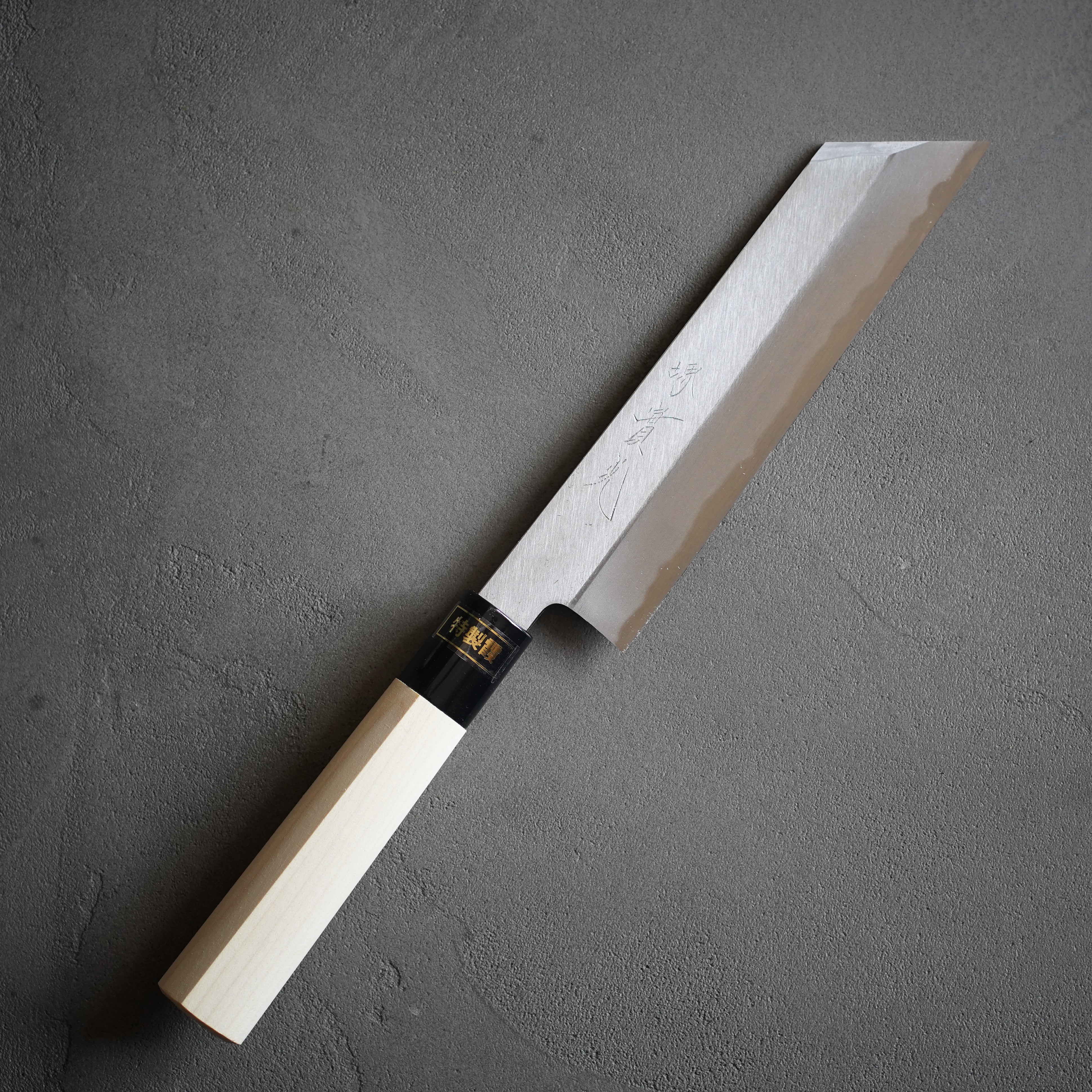 日本鋼 特製霞 むき物包丁 – 堺の職人が仕上げる上質な和包丁 – Tomoe-Ya
