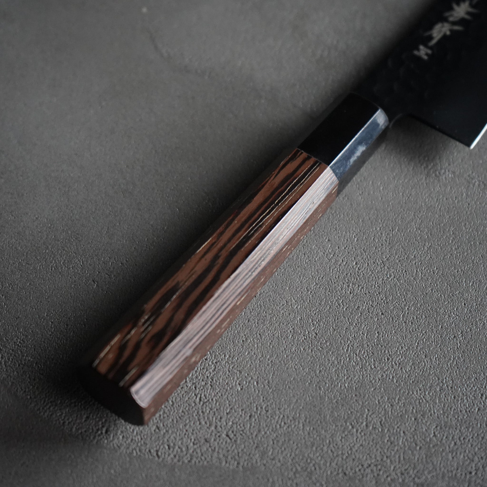 黒影 剣型牛刀 190mm / 堺孝行 - トモエ屋｜厳選された堺孝行の包丁