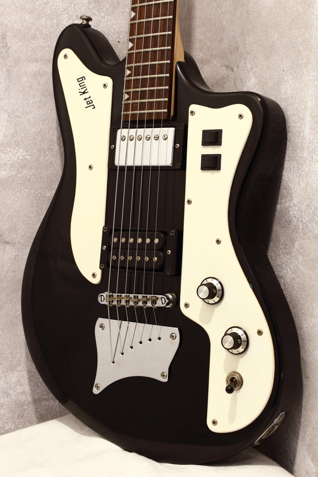 Ibanez JTK2 Jet King Black 2007 – Topshelf Instruments