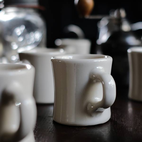 Victor（ヴィクター）マグカップ ホワイト（後期） – zakka store towi