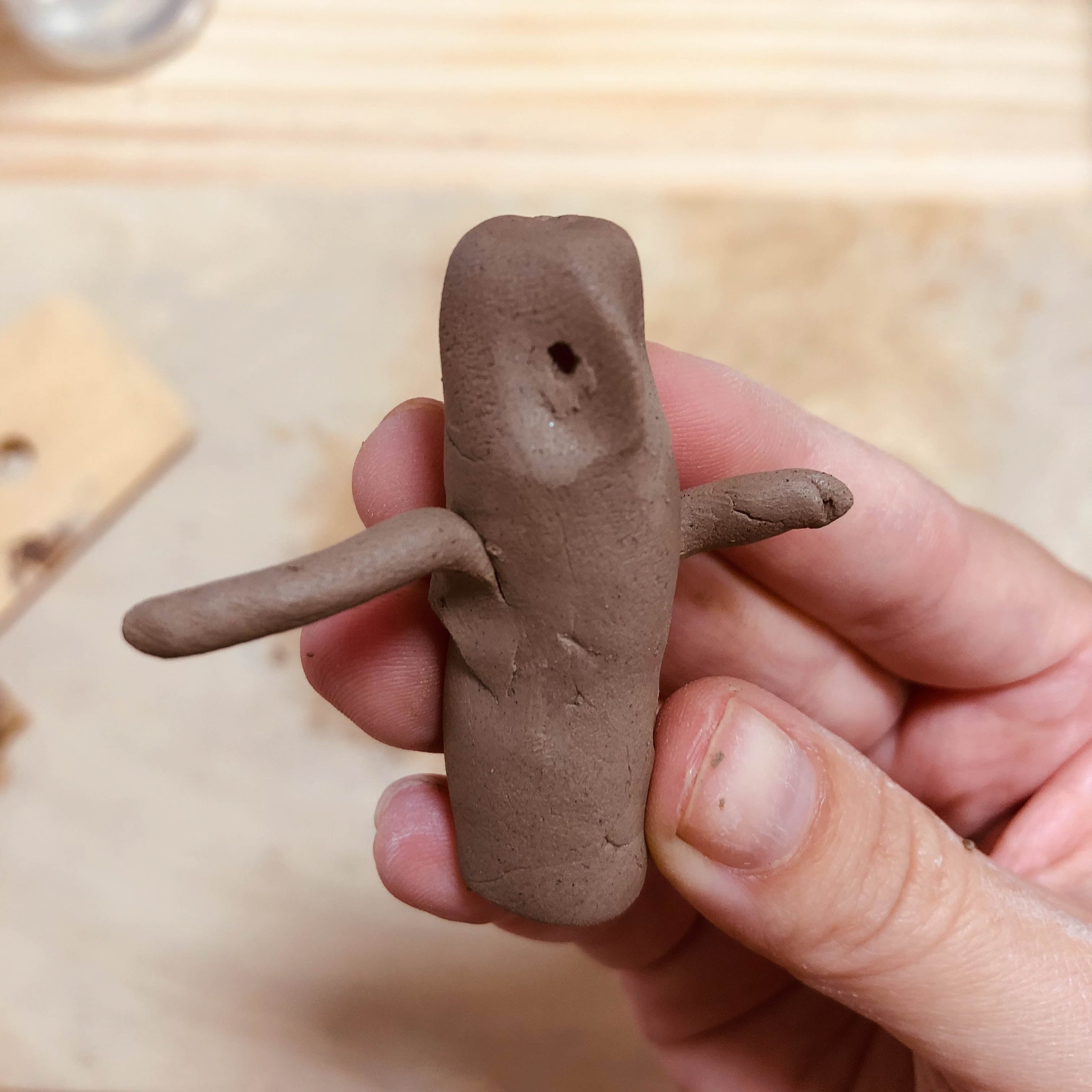 初心者でも大丈夫！陶芸体験で手びねりをやってみよう。 – 陶芸Tocoton