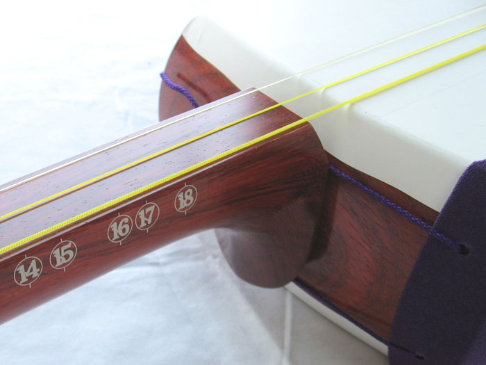 和楽器 ＞ 三味線 ＞ 津軽三味線 特別教材セット 延棹/合成皮