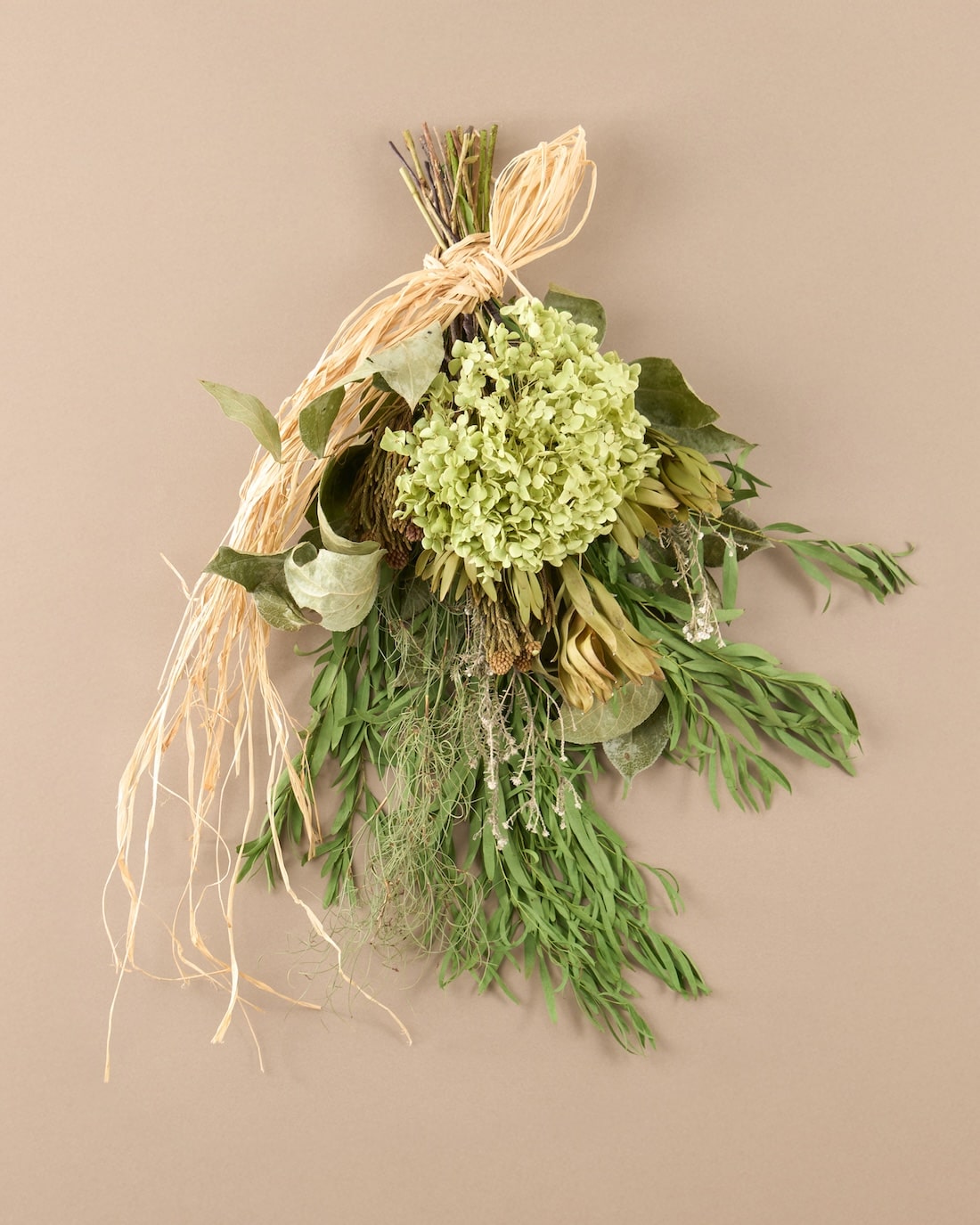 不意打ちの出会い＞紫陽花アナベル・ネべリア・フィリカのスワッグ