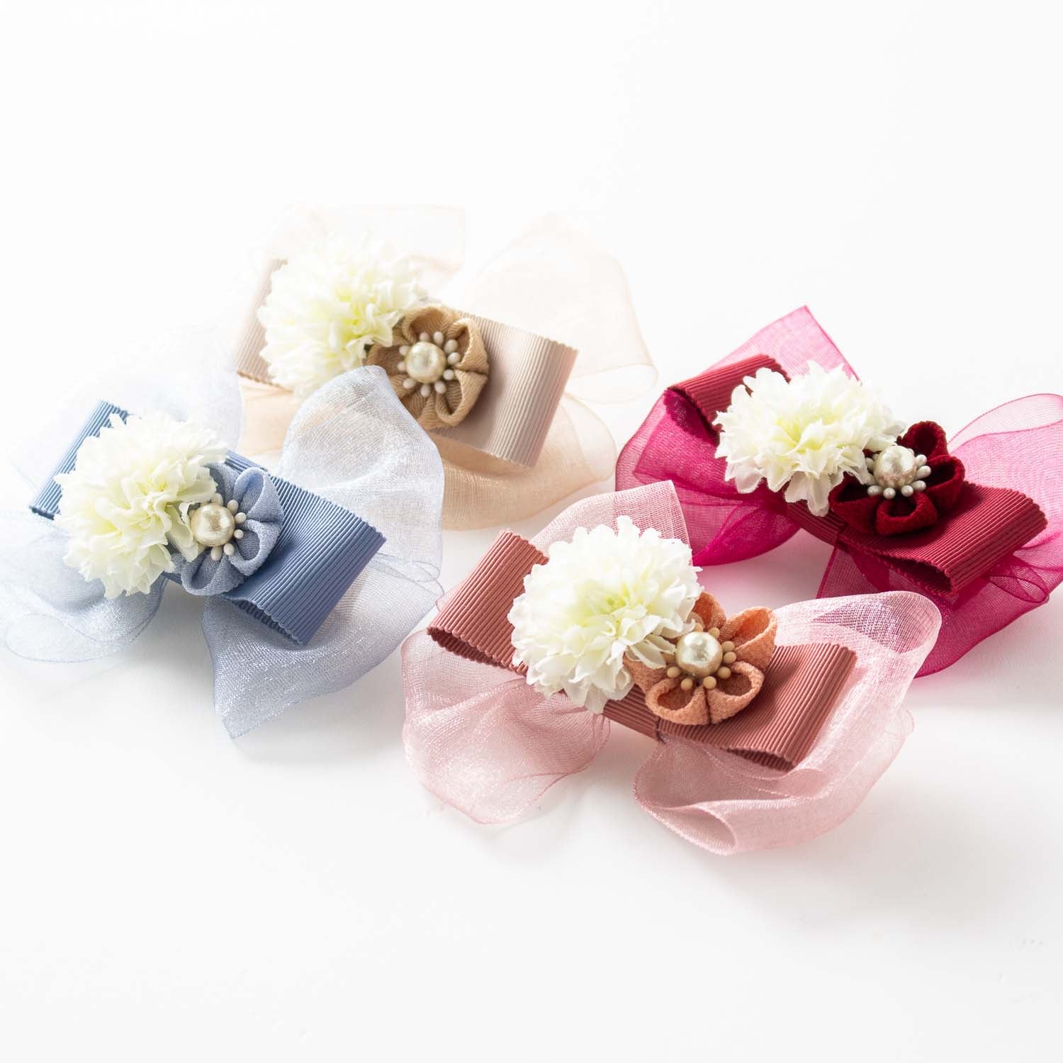 つまみ細工ヘアクリップ うめリボン 51018 – tsukihana-つきはな-