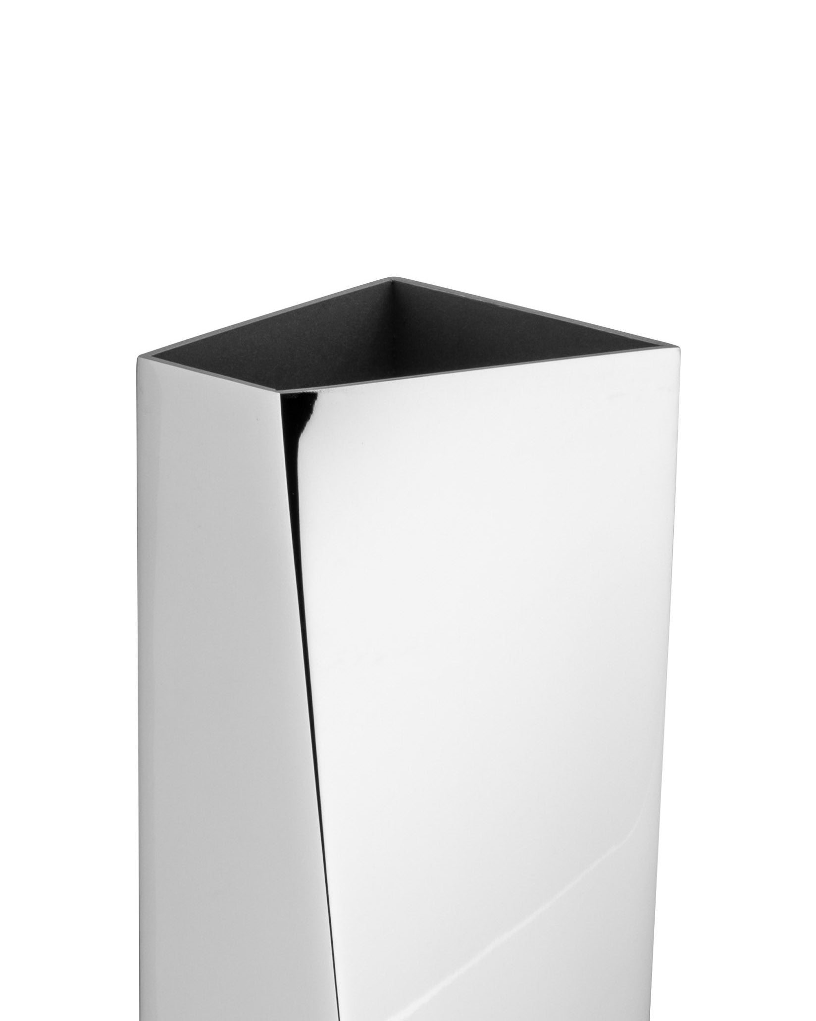 Crevasse: Flower Vase by Zaha Hadid | Alessi