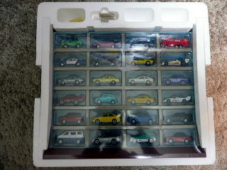 30周年記念限定トミカアニバーサリー24