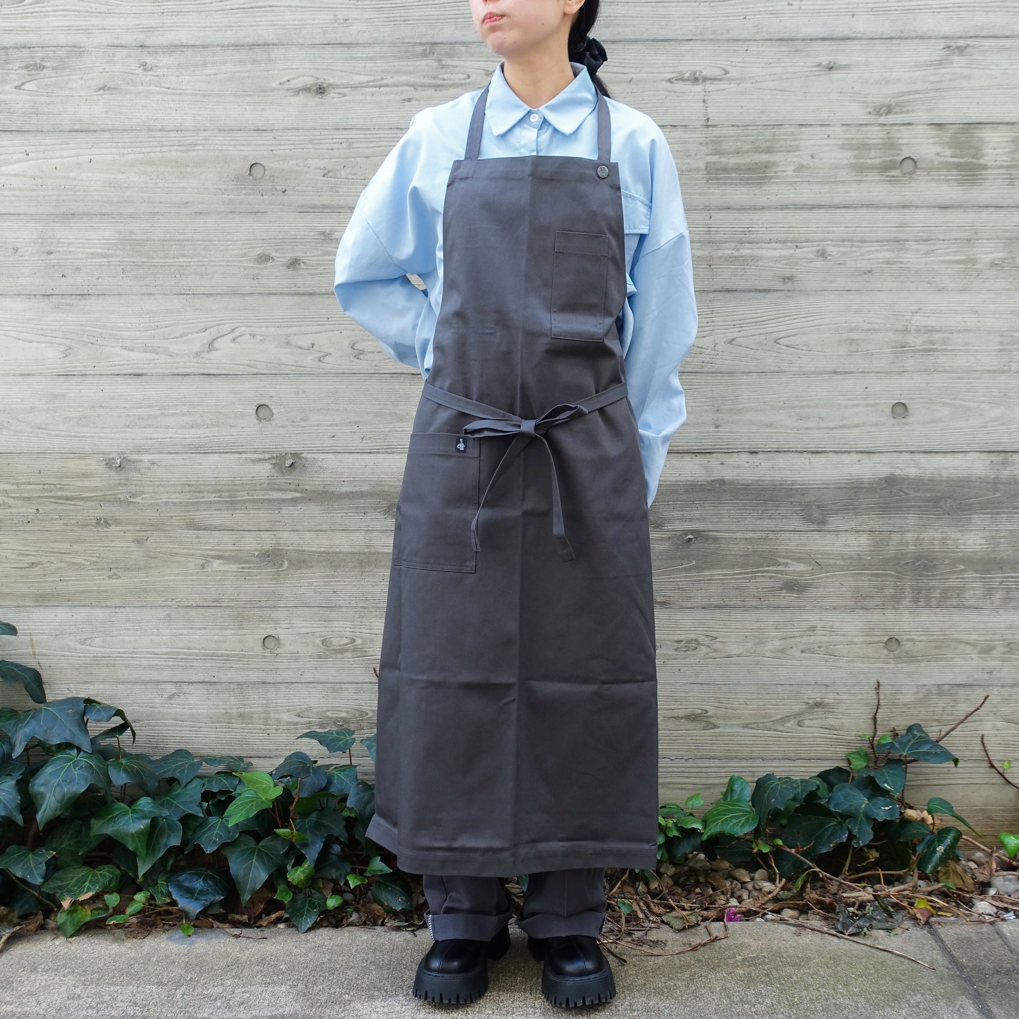 El transwaal／エル・トランスバル エプロン プレーン Long 【グレー