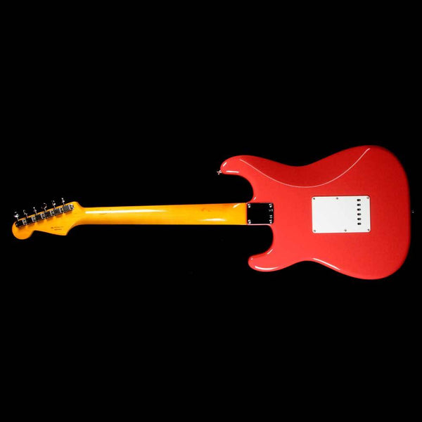Fender Classic Series '60s Stratocaster Lacquer Fiesta Red | The