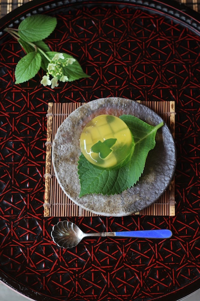 涼感スイーツと銘々皿 | 備前焼窯元 小西陶古