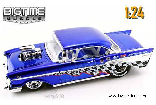 Jada Toys Bigtime Muscle - Chevy Bel Air Hard Top w/ Engine Blower