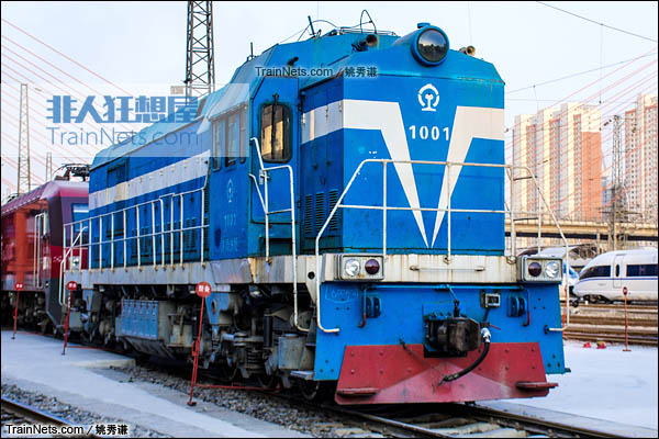 非人狂想屋| 你的火车发源地» DF5型内燃机车