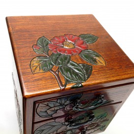 小物入三段（小）椿 ｜ 岡山特産 烏城彫（うじょうぼり）～日本の