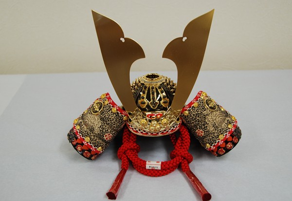 市川光玉作 13号瑞光 兜飾 ｜五月人形・雛人形なら人形の和光