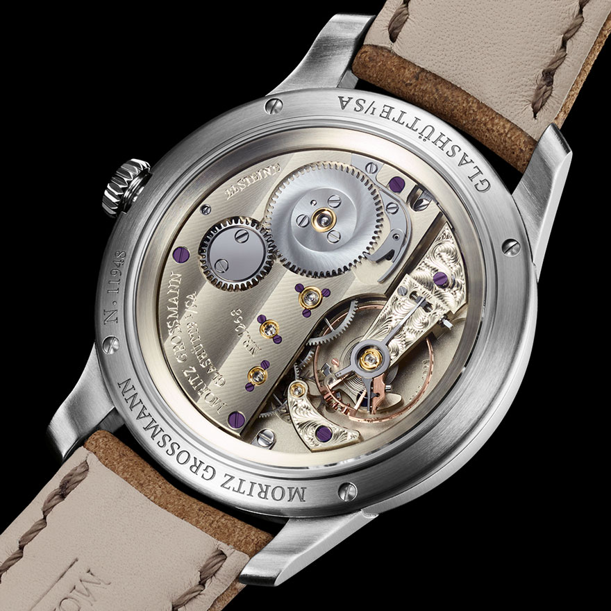 素晴らしい針と文字盤、傑出したムーブメントの仕上げが注目される