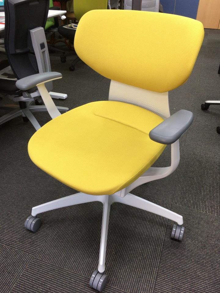 コクヨ | ヤギコー 京都 事務機 事務器 オフィス家具 椅子 腰痛