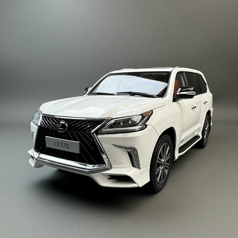 LCD 1:18 Lexus LX570 diecast model – YX car model