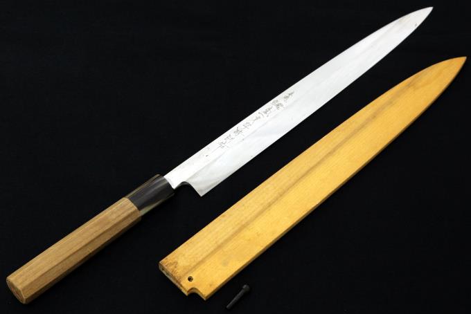 特別作 柳刃包丁 尺 本焼 青鋼 鏡面 水牛朴八角柄 白鞘付 【O799