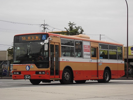 神姫バス明石営業所 国土交通省標準仕様の車両写真