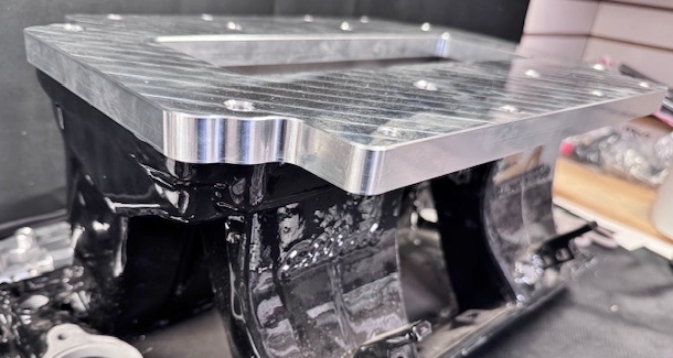 RBZ-7075 Edelbrock 7075 / 2-R Blower Adapter For Victor Tunnel Ram