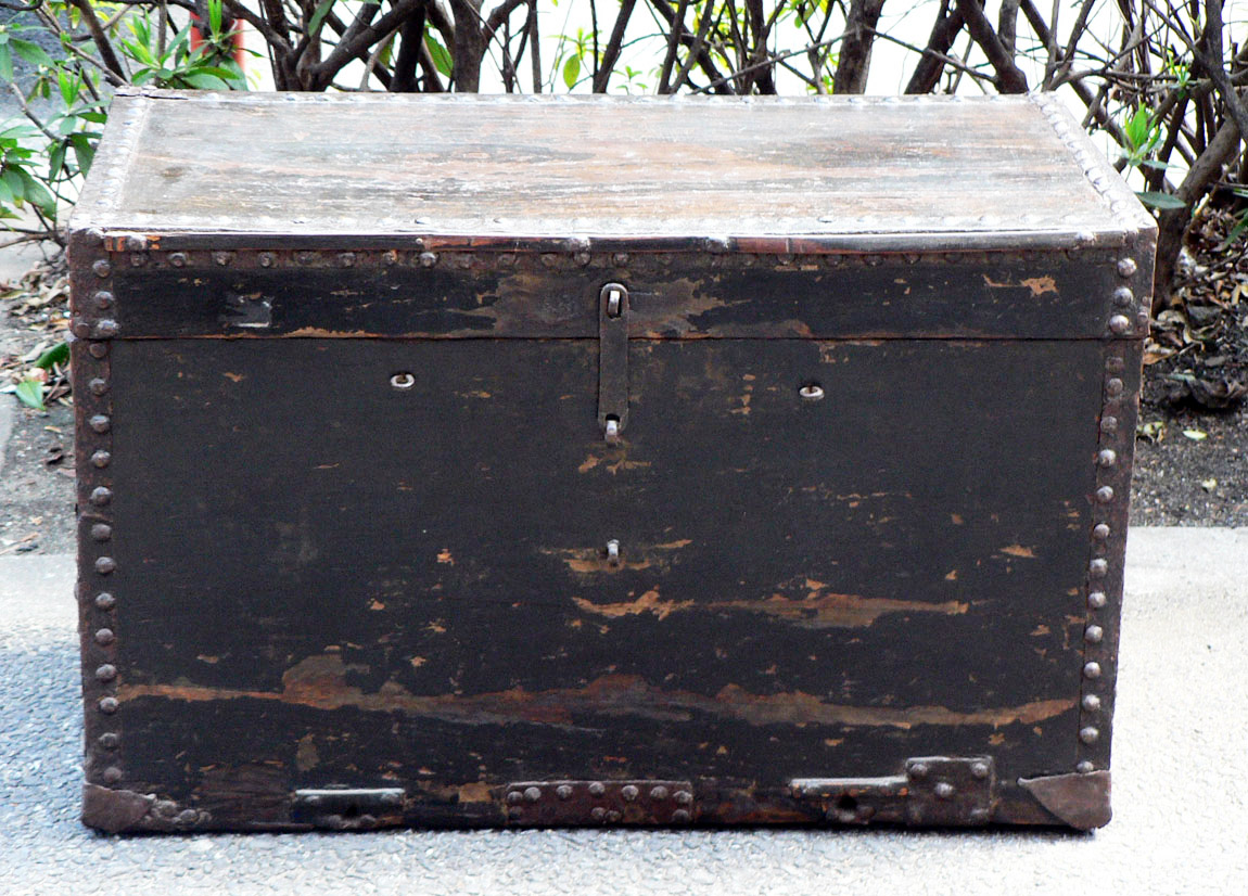 Chinese Antique Furniture Center (中国骨董家具中心)