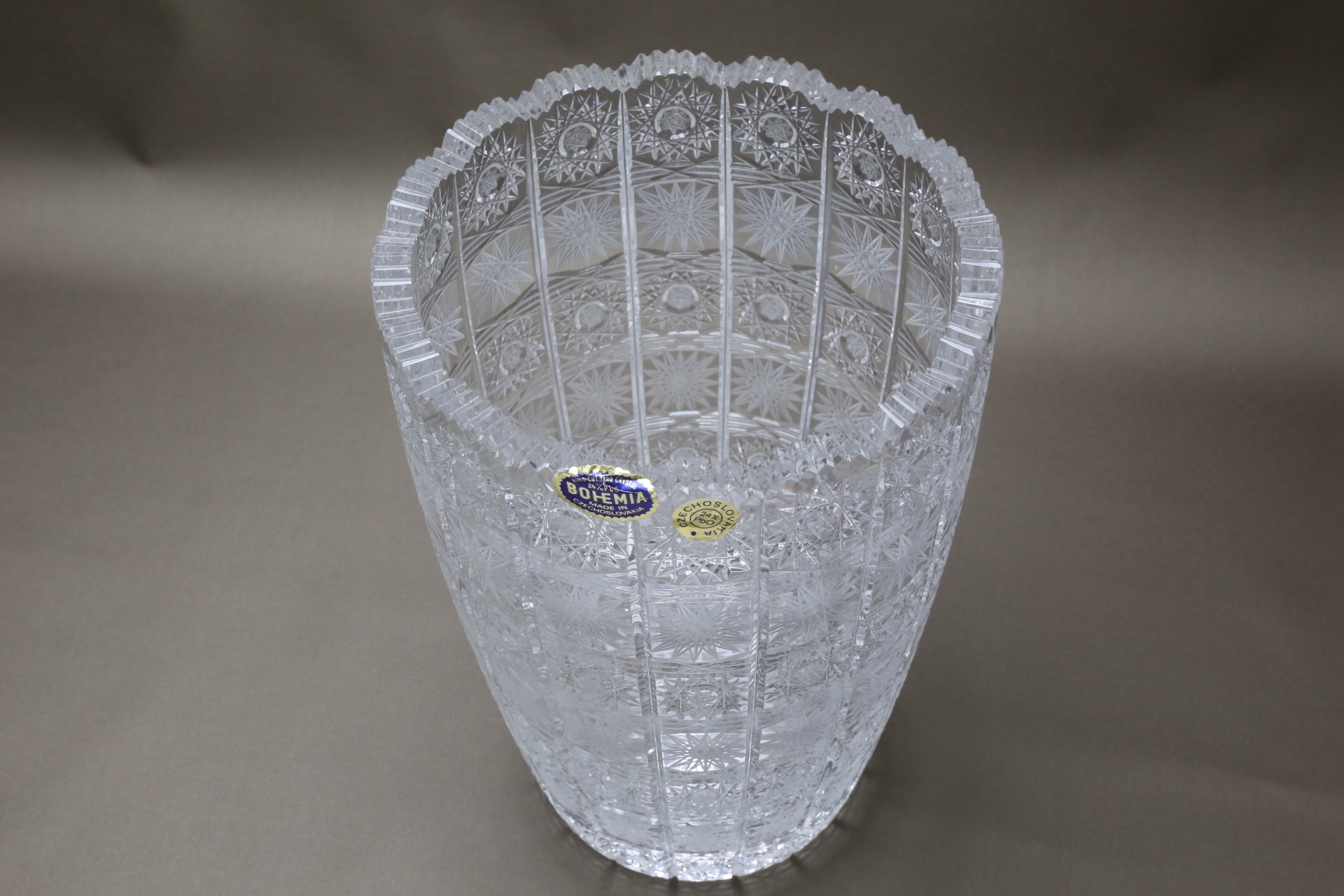 ボヘミアグラス 花瓶 | サークルワン商品情報