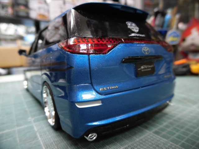 アオシマ 1/24 アヴァンツァーレ GSRエスティマ