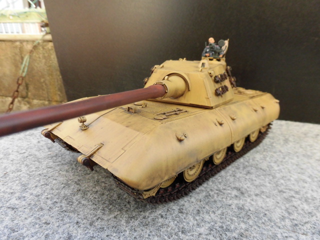 トランペッター 1/35 ドイツ超重戦車E100