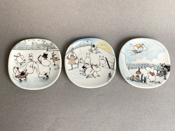 Moomin Wall Plate - On Slippery Ice - Ski Slope - Jump Slope