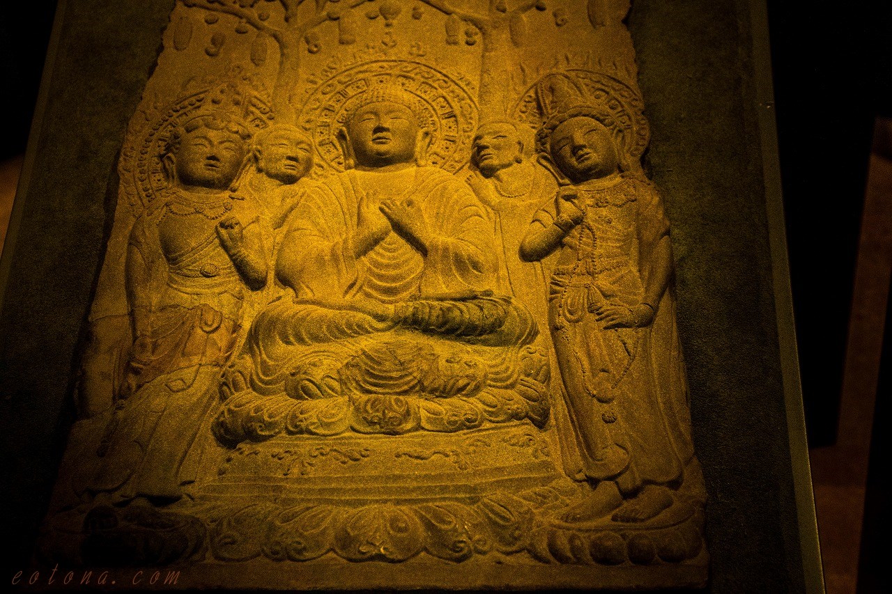 橿原考古学博物館 仏教遺物 塼(せん) | きままな旅人