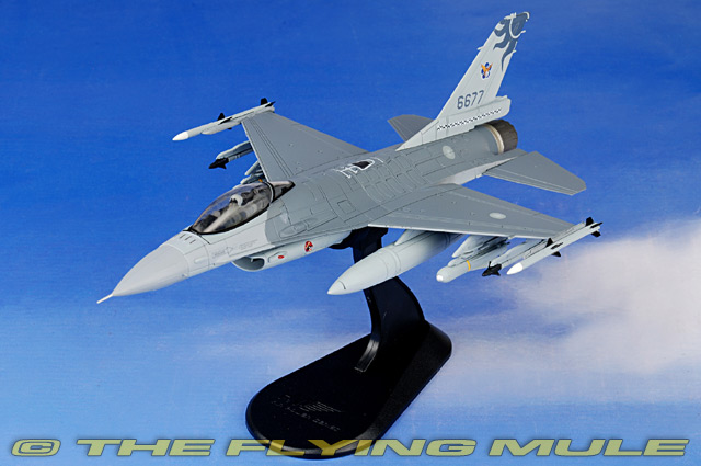Hobby Master HA3801 - F-16 Fighting Falcon Diecast Model, ROCAF