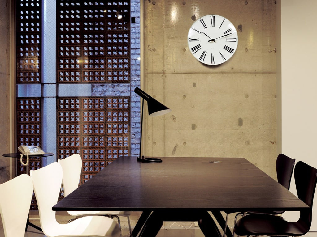 Arne Jacobsen Roman Wall Clock | アルネヤコブセン ローマンウォール