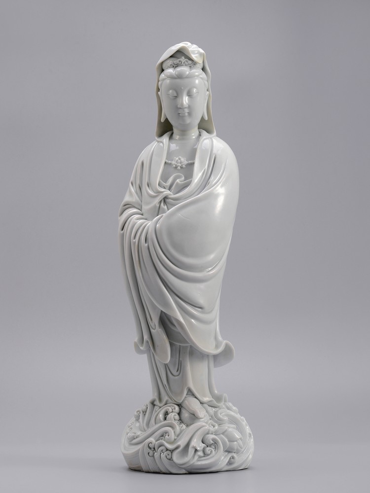 何朝宗制德化窑白釉渡海观音