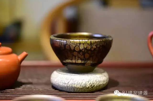 黄美金“24K纯金”金油滴建盏欣赏| 观复建盏