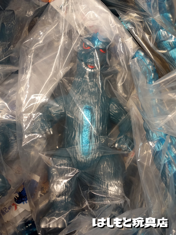 マルサン】ゴジラ（1974）450 クラシックブルーver. 発送開始 | 新潟の