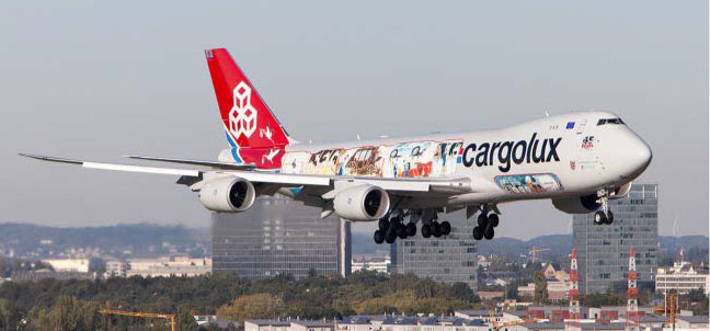 B747-8F カーゴルクス「cutaway」 | 株式会社 ハセガワ