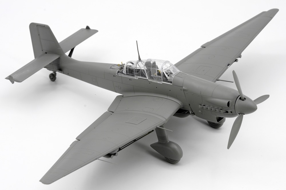 ユンカース Ju87 D5 スツーカ | 株式会社 ハセガワ